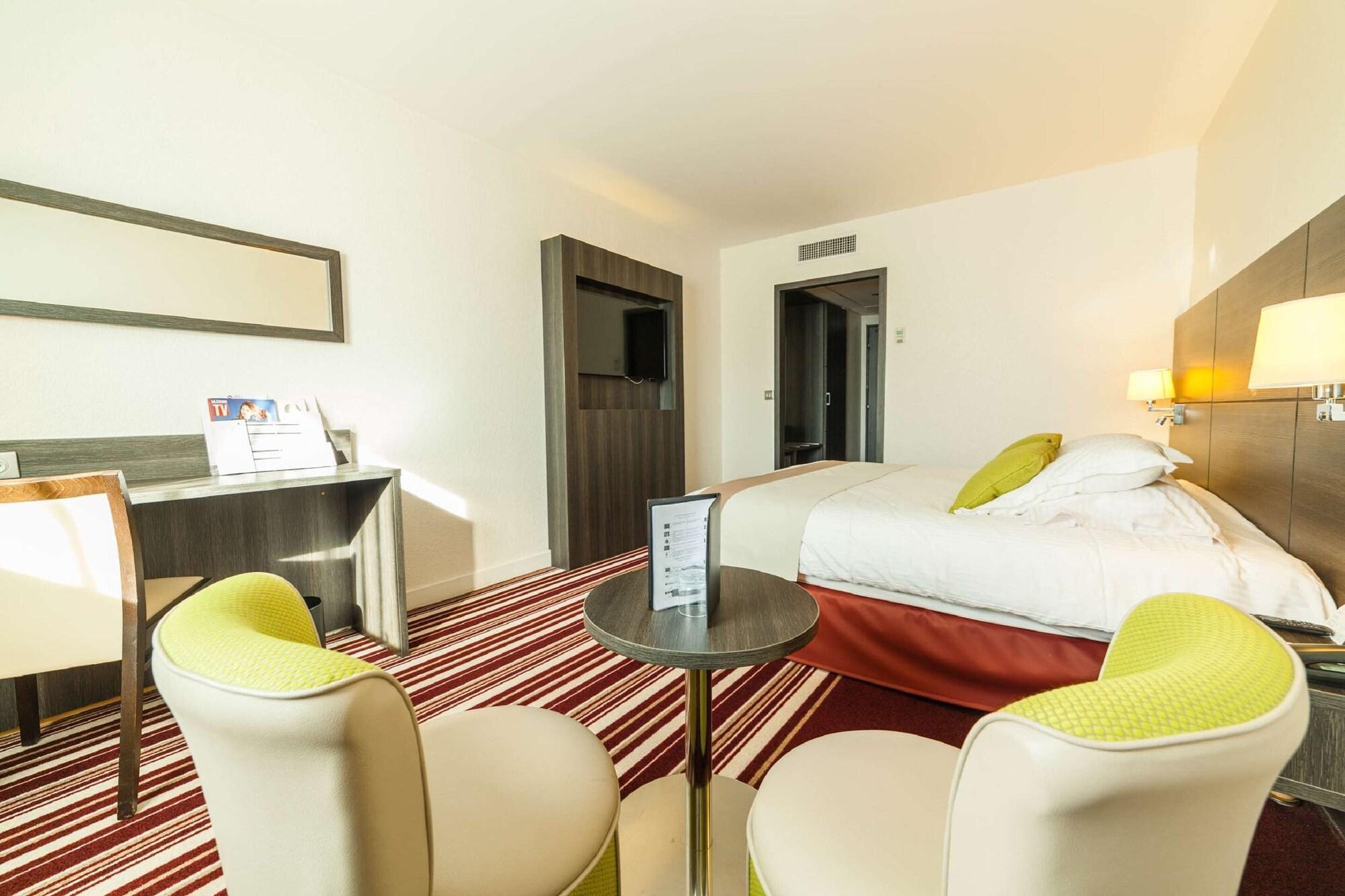 Hotel Western Palais Des Congrès 4*