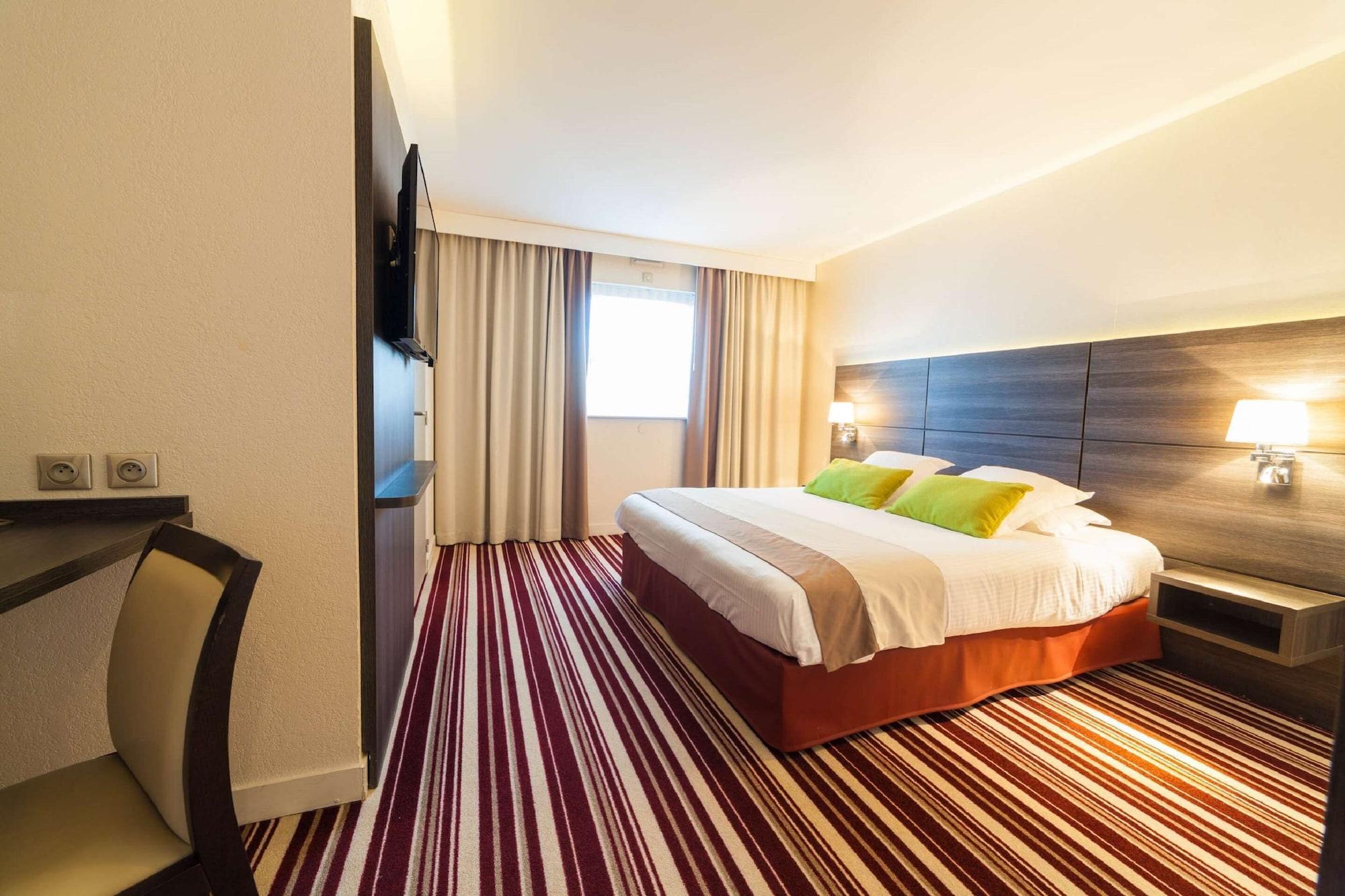 Western Palais Des Congrès 4*